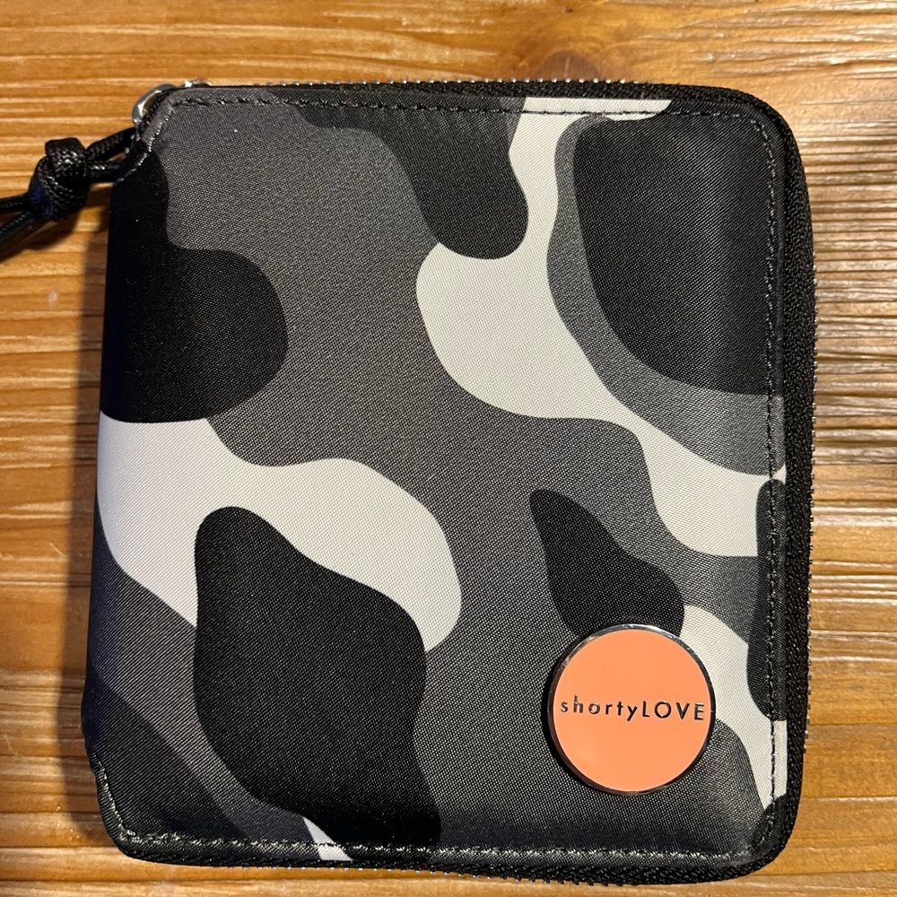 ShortyLOVE Merchant wallet - white camo